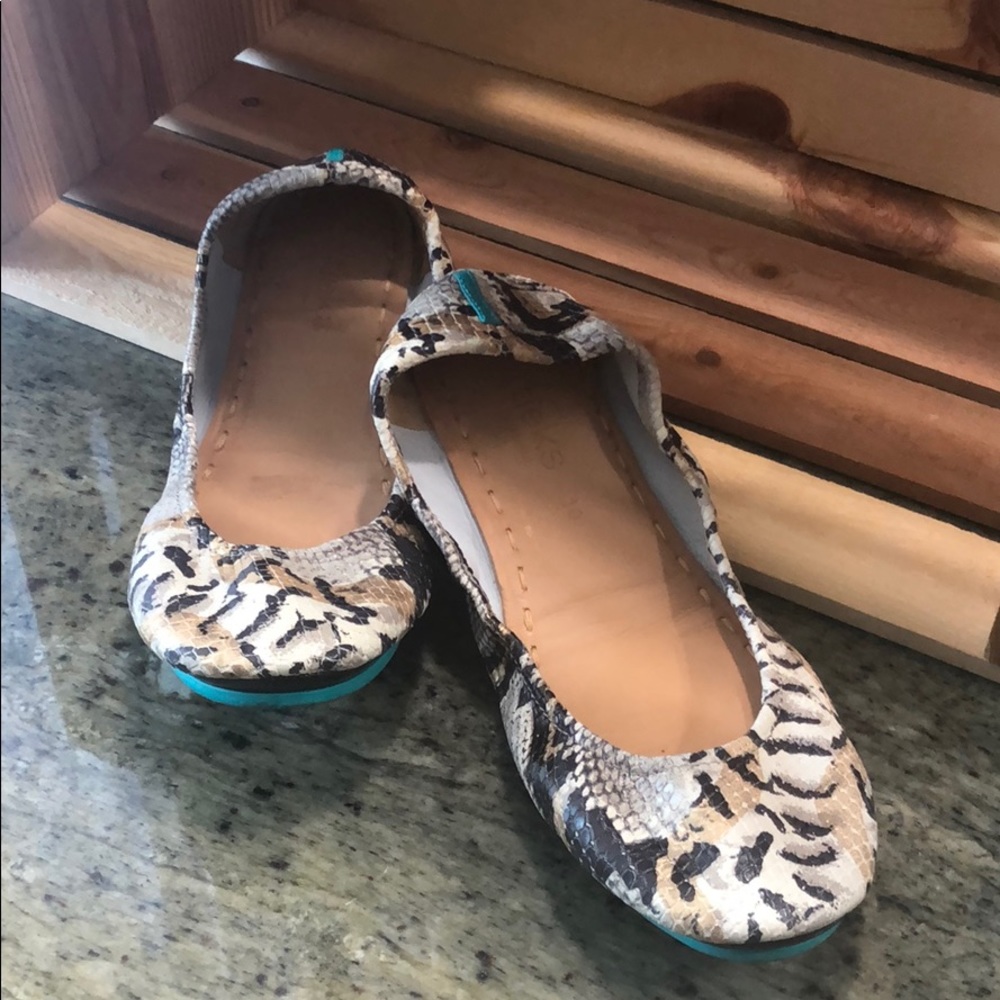 Sand Snake Tieks sz.10